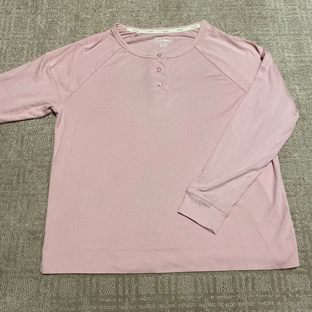 {L.L. Bean} Light Pink Henley Long Sleeve Pajama/Lounge Shirt ~ Medium Petite